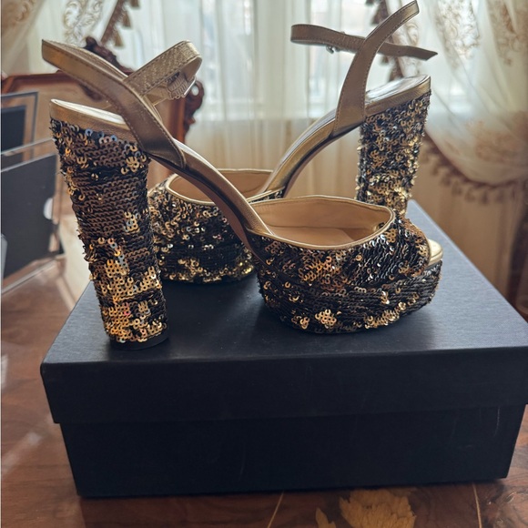 Jimmy Choo Gold Glitter sequin Heels 
Platform Pumps Sz 39.5 - Picture 15 of 16